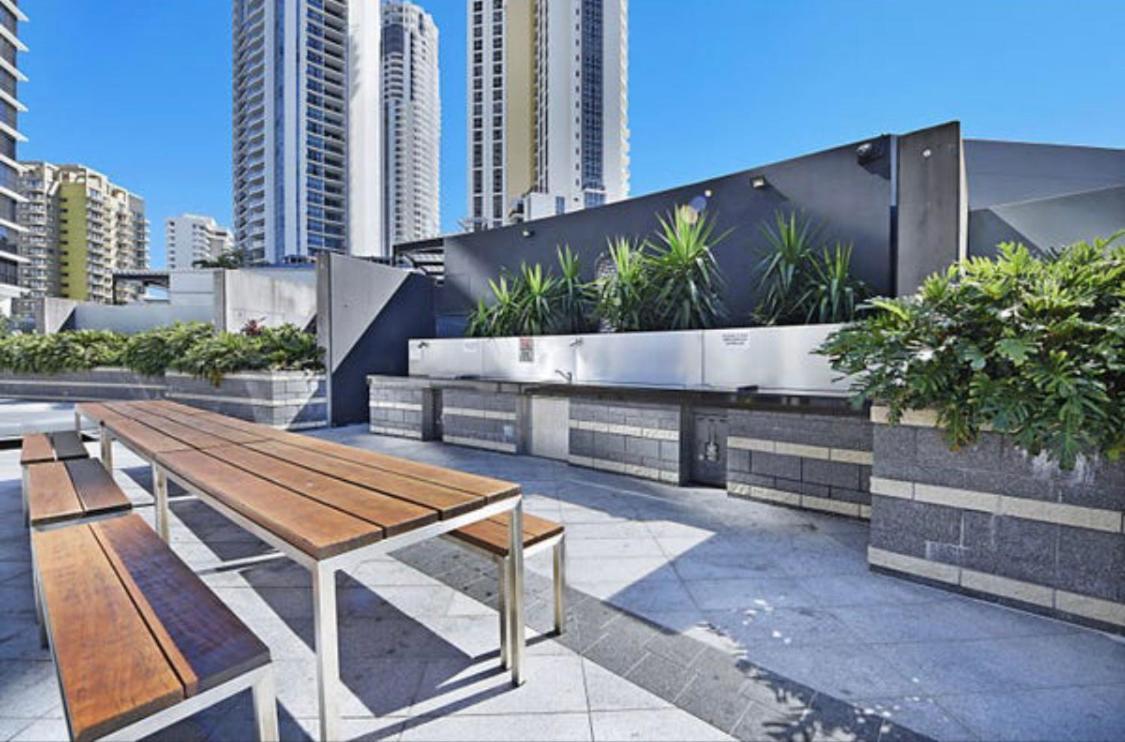 Circle On Cavill Sub Penthouse W/ 4 Bedrooms Gold Coast Eksteriør billede